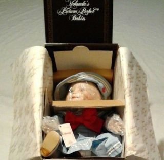 Ashton Drake Knowles Porcelain Doll " Amanda " By Yolanda Bello,  9 " W/ Box