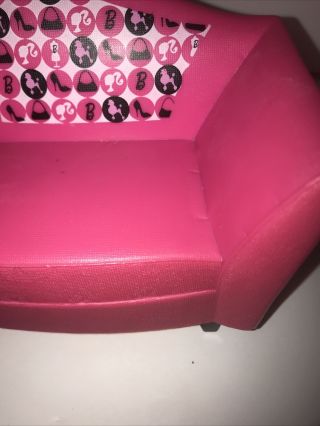 Gorgeous Barbie Doll House Pink Love Seat Sofa Couch 2007 Mattel Hot Pink VGUC 2