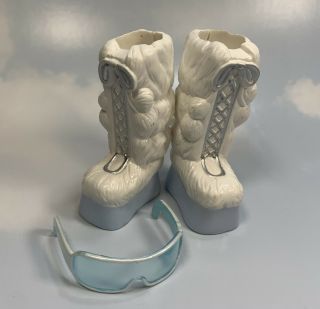 My Scene Barbie Doll Winter Accessories: Icy Bling Delancey Boots,  Sunglasses