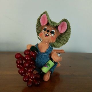 Annalee Dolls - 5 - Inch Vineyard Mouse