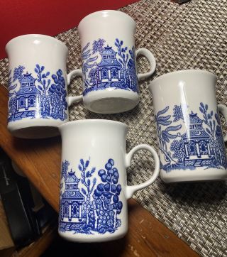 Set Of 4 Vintage Blue Willow Churchill England Mugs 4 " Tall