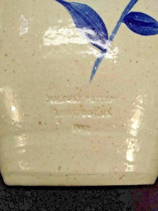 Williamsburg Maloney Salt Glaze Stoneware Pottery Blue Flower 8.  5 