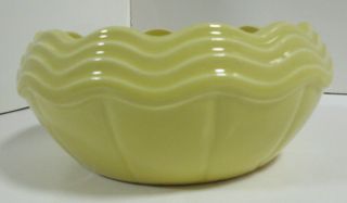Vintage Mccoy Round Dish/pot/planter (yellow) Size: 6.  5 " Across