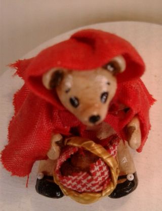 1:12 Dollhouse Miniature Red Riding Hood Bear Nicely Done