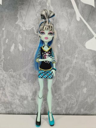 24.  Monster High Doll Frankie Stein Series Ghoul Spirit
