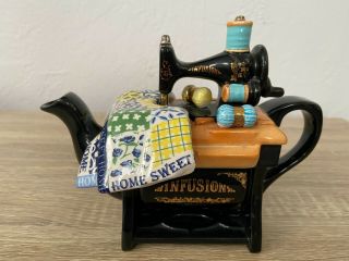 Sewing Machine Teapot " Infusion " - Cardew Design - Made In England