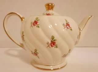 Vintage Sadler England Swirl Teapot White With Pink Roses & Gold Trim 8 Oz