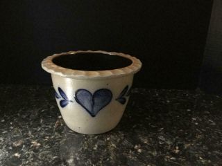 1987 Rowe Pottery Scalloped Rim Salt Glaze Crock W/ Heart/leaf Blue Design 5 " T