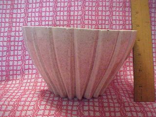 Red Wing Planter M1477 Mid Century Style Pink Speckle Glaze 7 In.  Dia.  Perfect