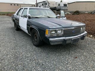 1991 Ford Crown Victoria Police Package 5.  8l 351w V8