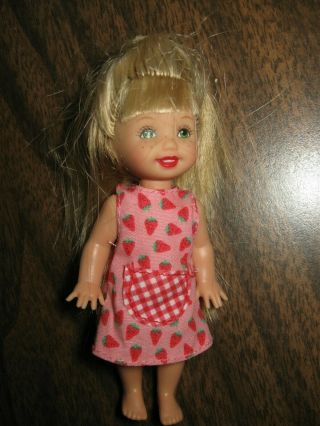 Barbie Sister Long Hair Kelly Doll W Lever On Back Moves Hand W Strawberry Dress