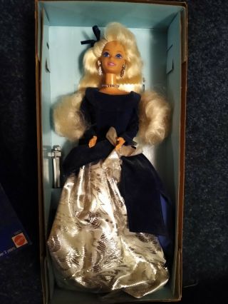 1995 Avon,  Exclusive Winter Velvet,  Barbie,  Doll,  Christmas,  (never Played With)