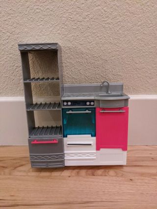 Barbie Dream House - 2015 - Kitchen Set - Refrigerator,  Dishwasher,  Sink,  Stove