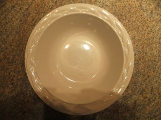Pfaltzgraff Usa Acadia White Round Vegetable Serving Bowl 9 1/2 In.  X 3 In.