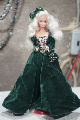 Vintage 1991 Happy Holidays Xmas Barbie Doll Green Velvet Sequined Dress