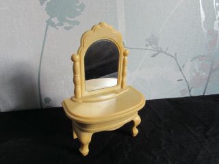 Sylvanian Families - Bedroom Spares - Dressing Table With Mirror - S806