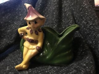 Rare Usa Shawnee Green Yellow Brown Pixie Boy Sitting On The Tip Of A Shoe