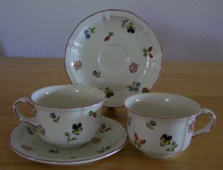 Villeroy Boch Petite Fleur 2 Tea Cups 2 Saucers Flowers Pansy Sprigs Germany