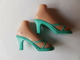 Bratz Doll Cloe and Meygan Feet Sandals 3