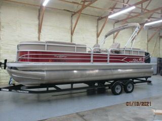 2019 Suntracker Party Barge Dlx,  Trailer And Cover 115 Hp 4 Stroke
