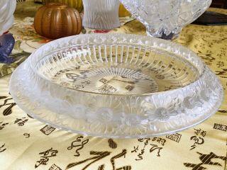 Stunning Iconic Lalique Crystal Marguerites Centerpiece Bowl Perfection