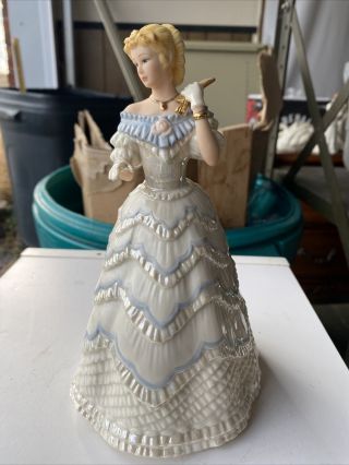 Lenox Figurine Ivory Belle Of The Ball Ladies Porcelain 8 1/2 In,  Tall