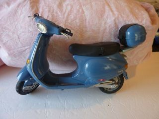 2002 Barbie Vespa Moped Motorcycle Scooter Blue Hard To Find