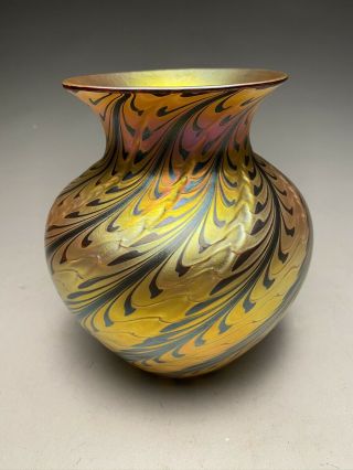 Lundberg Studios 2004 Gold Iridescent Art Glass Vase 2