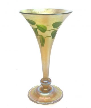 Lct Louis Comfort Tiffany Heart Vine Intaglio Cut Glass Trumpet Vase 1534 - 589m.