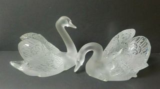 Lalique Cygnes Tete Droite & Tete Penchee,  Swan Head Up & Swan Head Down Pair