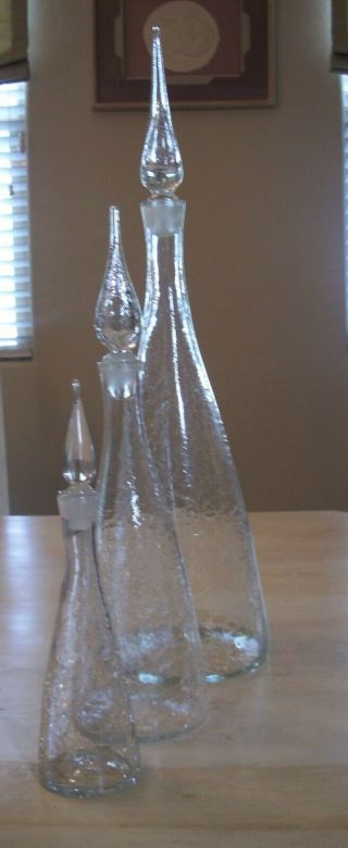 Blenko Trio Of The 920 Series Of Decanters In Crystal And Crackled S M L 5