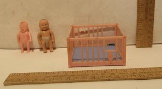 3 Doll House Items - Renwal Play Pen - 2 Babies -