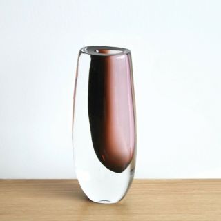 Mid - Century Vintage Glass Vase by Vicke Lindstrand for Kosta 2