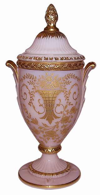 Cambridge Portia Crown Tuscan 3500 /41 Gold Decorated Covered 10 " Urn