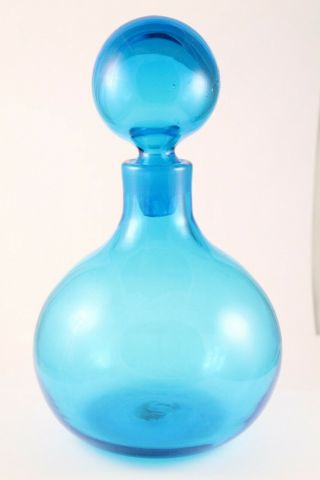 Mid - Century Modern Blenko Blue Glass Decanter And Stopper