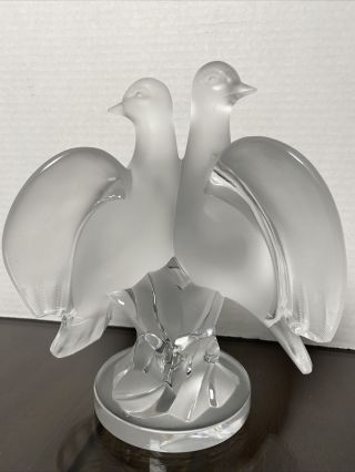 Lalique France Ariane Dove Crystal Pair 8.  5” Figurine/sculpture (chipped)