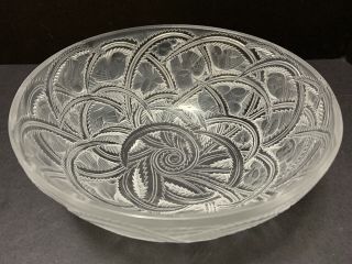 Lalique Pinsons Bowl Finches In Foliage 9.  25 " Frosted & Clear Glass France Birds
