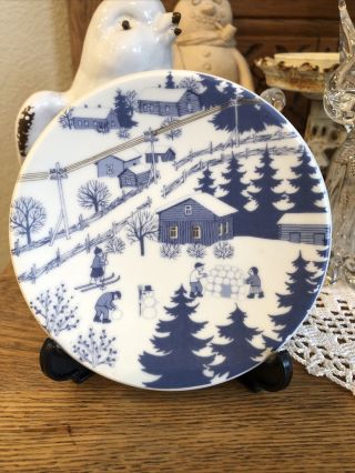 Arabia Finland Raija Uosikkinen White Blue Christmas Plate 4 3/4 " Country Lane