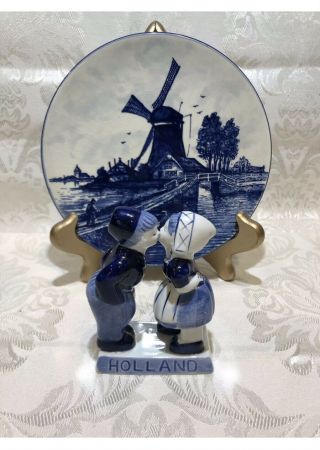 Delft Holland Set Blue Boy Girl Kissing Couple Porcelain Figurine And Plate 7”