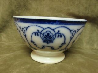 Circa 1900 Petrus Regout & Co Blue White Excelsior Pattern Footed Bowl Holland