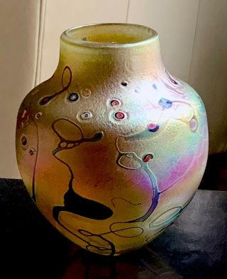 Robert Held Signed Art Glass Gold Iridescent Murrine Swirl Vase 7.  5 " Canadian