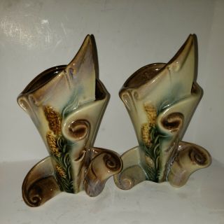 Two Vintage 1951 - 1954 Hull Parchment Pine Cone Vases Good.