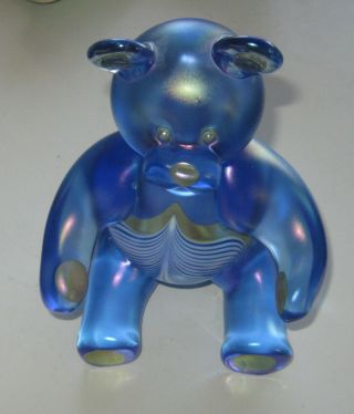 Stuart Abelman Blue Pulled Feather Iridescent Art Glass Teddy Bear 1983,  Signed