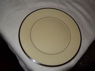 Lenox China Solitaire Pattern 10 3/4 " Dinner Plate Made In U.  S.  A.