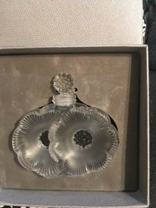 Lalique Crystal Perfume Bottle. , .  Ready For Shipment