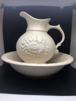Vintage Mccoy Pottery White Pitcher And Wash Bowl Basin Set -