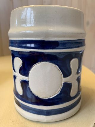 Colonial Williamsburg Pottery Salt Glazed Stoneware 16 oz.  Mug/Stein - Leaf Design 3