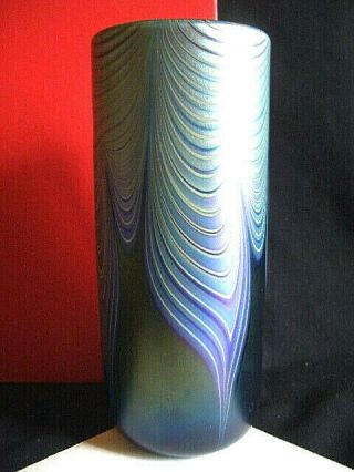 Okra Exquisite 6.  5 " Purple,  Gold Irridescent Pulled Feather Cylinder Vase - Signed