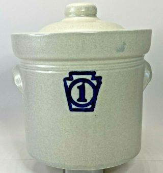 Vintage Pfaltzgraff Yorktowne Stoneware Kitchen Canister White & Blue 1