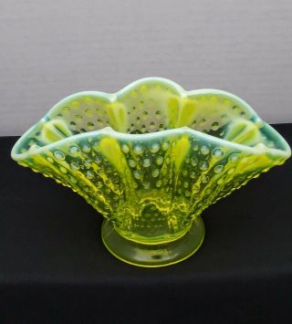 Vintage Fenton Topaz Opalescent Hobnail Scalloped Vaseline Glass 6 1/2 " Fan Vase